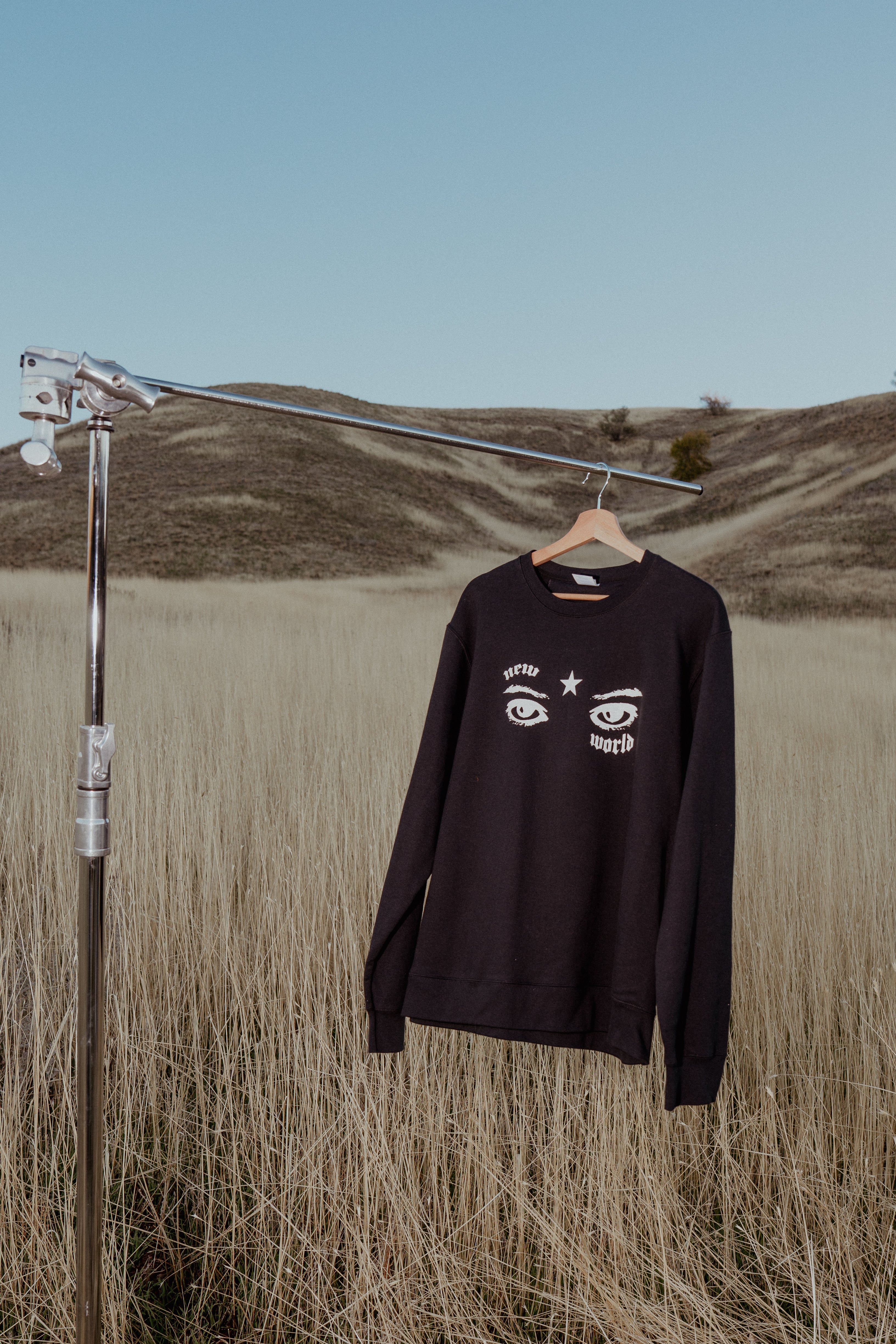 Newworld Eyes Crewneck