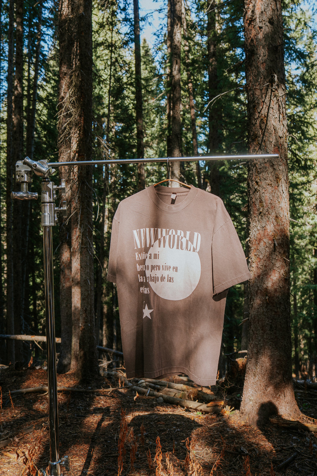 Newworld En La Luna T-shirt